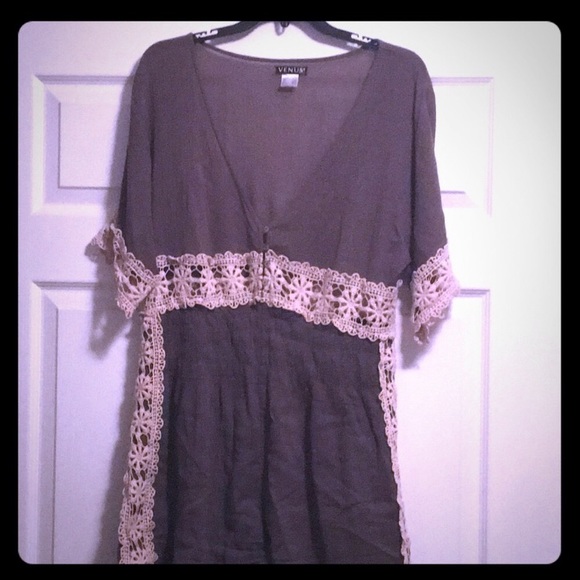 Venus Vacation Sale! - Picture 1 of 3